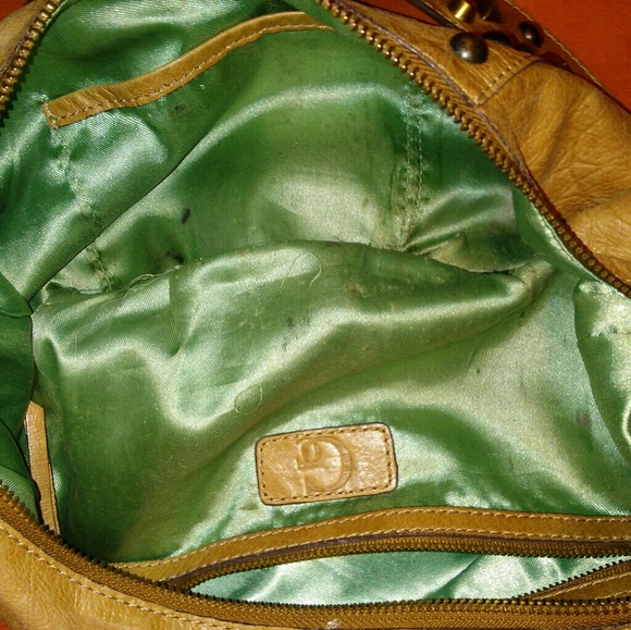 Guess Bags Authentic Guess Purse Poshmark